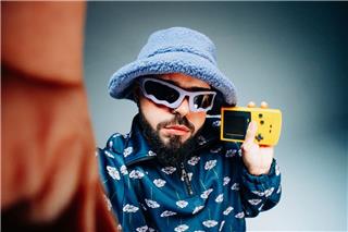 Σαρώνει το «Ferto» - Έγινε διασκευή από Εσθονό ράπερ και ο Akylas «αντέδρασε»