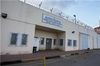 Συνελήφθη ο αρχιφύλακας των φυλακών Δομοκού για συνέργεια σε φόνο