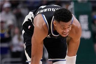 Μπακς: «Πάγωσαν» με Αντετοκούνμπο - Μένει εκτός για 1,5 μήνα