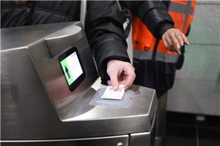 Μέσα Μαζικής Μεταφοράς: Αυξάνονται τα πρόστιμα 100 ευρώ για τους παραβάτες