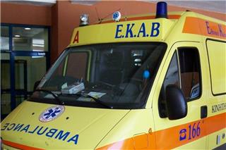 Βίντεο: Κινηματογραφική καταδίωξη από τα Μέγαρα κατέληξε σε σύγκρουση με σχολικό λεωφορείο