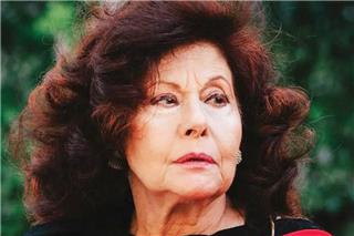 Σοβαρή περιπέτεια υγείας για την Ελένη Ανουσάκη – Γιατί νοσηλεύτηκε σε νοσοκομείο