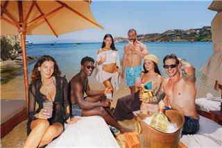 Patrón Tequila στη Μύκονο: Από το Super Paradise μέχρι τα Αστρα με μία Patrón στο χέρι