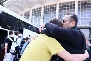 Επαναπατρίστηκαν οι πρώτοι 162 Έλληνες που είχαν εγκλωβιστεί σε Ισραήλ, ΗΑΕ και Ομάν