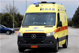 Εργατικό ατύχημα για 25χρονη στη Θεσσαλία: Το δεξί χέρι της εγκλωβίστηκε σε μηχάνημα, ακρωτηριάστηκαν δείκτης και αντίχειρας