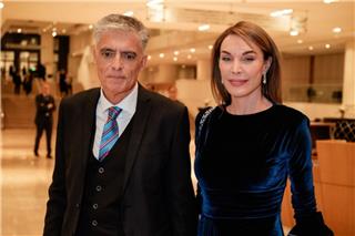 Τατιάνα Στεφανίδου-Νίκος Ευαγγελάτος: Σε κατανυκτική ατμόσφαιρα το Πάσχα τους στην Πάρο