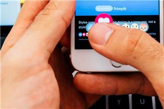 Meta: AI «φρουρός» ηλικίας σε Facebook και Instagram – Πώς εντοπίζονται ανήλικοι