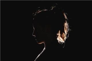 Ρόδος: 28χρονος εισέβαλε στο δωμάτιό της και αυτοϊκανοποιήθηκε μπροστά της