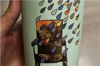 Λουκέτο σε αλυσίδα καφέ στο Ιράν επειδή τα ποτήρια παρέπεμπαν στον θάνατο του Αλί Χαμενεΐ