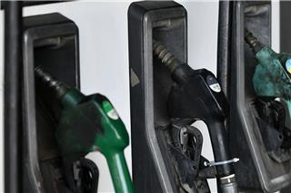 Οι βενζινοπώλες απειλούν με λουκέτο στα πρατήρια εξαιτίας του πλαφόν