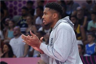 Ο Αντετοκούνμπο προπονείται σε στυλ... Ρόκι Μπαλμπόα