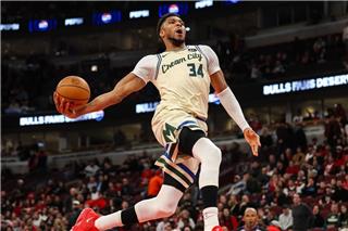 Νάγκετς - Μπακς 108-104: «Λύγισε» το Μιλγουόκι στο Ντένβερ παρά την υπερπροσπάθεια του Αντετοκούνμπο