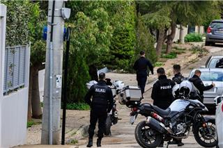 Πώς έγινε η πατρoκτovία στη Γλυφάδα: Η ανακοίνωση της ΕΛΑΣ