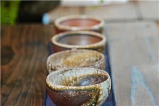 Η τελετουργία των «τεσσάρων μπολ» που υπόσχεται ηρεμία: Το κορεάτικο μυστικό ευτυχίας μέσα από το φαγητό