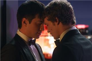 Το γκέι love story που έγινε η νέα γυναικεία εμμονή