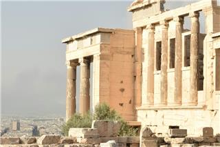 Αφρικανική σκόνη «έκρυψε» ακόμη και την Ακρόπολη – Πότε θα υποχωρήσει