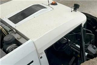 Δρόμος «ρούφηξε» μηχάνημα καθαρισμού στα Γιάννενα