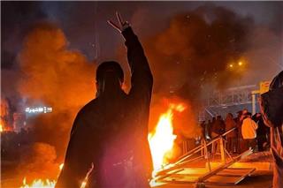 «Η μεγαλύτερη σφαγή στη σύγχρονη ιστορία του Ιράν»: Αναφορές για οργανωμένες δολοφονίες πολιτών με εντολή Χαμενεΐ