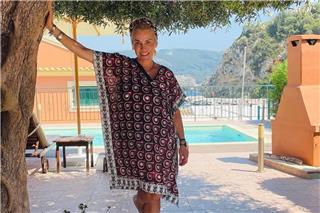 Χωρίς καθόλου μακιγιάζ ποζάρει η Τζένη Μπότση στην Ικαρία - «Κρατώ αυτές τις στιγμές»