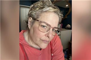 Η κορυφαία μαμά μπλόγκερ Jill Smokler έφυγε από τη ζωή στα 48 της από καρκίνο εγκεφάλου