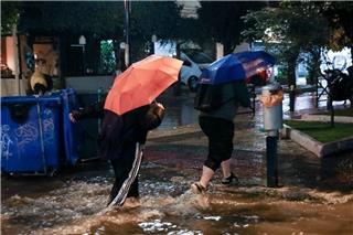 Προειδοποίηση για πιθανότητα σχηματισμού μετεωρολογικής βόμβας την Τρίτη και την Τετάρτη