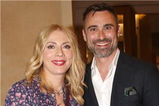 Σμαράγδα Καρύδη και Γιώργος Καπουτζίδης εγκλωβίστηκαν στη Σρι Λάνκα - Επέστρεψαν με πτήση επαναπατρισμού των Ελλήνων