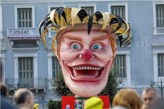 Πατρινό Καρναβάλι: 50.000 καρναβαλιστές στους δρόμους – Δείτε τη μεγάλη παρέλαση