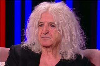Νίκος Καρβέλας: «Δεν είμαι προσωποποίηση παρακμής, είμαι ακμή» ‑ απάντηση σε Μπογδάνο