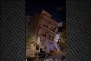 Βίντεο: Κατέρρευσε πολυκατοικία στη Βαλένθια, οι κάτοικοι εκκένωσαν το κτίριο λίγα λεπτά πριν