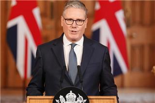 Κιρ Στάρμερ: Η Βρετανία στέλνει 4 αεροσκάφη Typhoon στο Κατάρ και ελικόπτερα στην Κύπρο