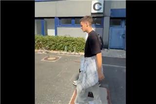 Γιάννης Κωνσταντέλιας: Έφτασε στο Ντόρτμουντ – Το συγκινητικό «αντίο» στον κόσμο του ΠΑΟΚ