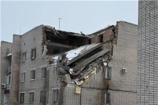 Κατέρρευσε κτίριο της στρατιωτικής αστυνομίας στην Αγία Πετρούπολη