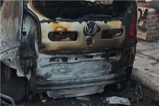 Ηλεκτρικό σκούτερ εξερράγη στην Κυψέλη και κατέστρεψε ολοσχερώς ένα ΙΧ