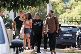 Κυψέλη: Προσπάθησε να αποδράσει ο 43χρονος - Αύριο στον ανακριτή οι κατηγορούμενοι για το βρέφος