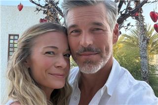 Διάσημη τραγουδίστρια ακυρώνει συναυλίες της λόγω σοβαρής ασθένειας