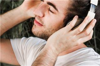 Πώς η μουσική επηρεάζει τη δίαιτά μας