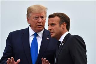 Σοκαριστικό: Ο Τραμπ εξευτελίζει δημόσια τον Μακρόν