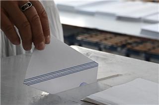 Δημοσκόπηση Interview: Στο 29,5% η ΝΔ, δεύτερο το κόμμα Τσίπρα - Τι θέση παίρνει το κόμμα της Μαρίας Καρυστιανού