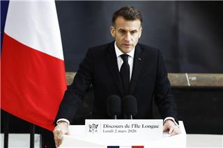 Μακρόν: Αυξάνονται οι πυρηνικές κεφαλές στο οπλοστάσιό μας