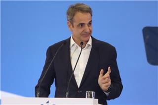 Μητσοτάκης: Μην περιμένετε την προεκλογική περίοδο, ανάβουμε τις μηχανές εδώ στην καρδιά της Μακεδονίας για μια ισχυρή Ελλάδα