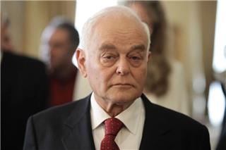 Πέθανε σε ηλικία 82 ετών ο συνταγματολόγος και πρώην υπουργός Αντώνης Μανιτάκης