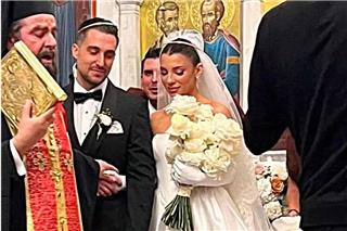 Παντρεύτηκαν Σάκης Κατσούλης και Μαριαλένα Ρουμελιώτη