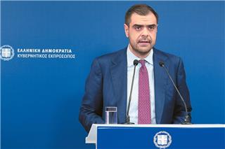 Μαρινάκης για Τσίπρα: Περιφερόμενος κίνδυνος για τη χώρα, έκλεισε τις τράπεζες και τώρα θέλει να τις εξυγιάνει