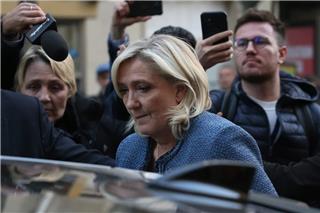 Ξεκινά σήμερα η εκδίκαση της έφεση της Μαρίν Λεπέν – Κρίνεται το πολιτικό της μέλλον