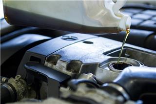 Ράλι τιμών στα καύσιμα στις ΗΠΑ: Στο υψηλότερο επίπεδο η βενζίνη αφότου άρχισε ο πόλεμος