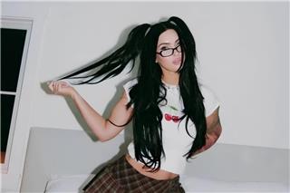 Μέγκαν Φοξ: Μετά το μπλοκ στον Μασίν Γκαν Κέλι δημοσίευσε καυτές φωτογραφίες