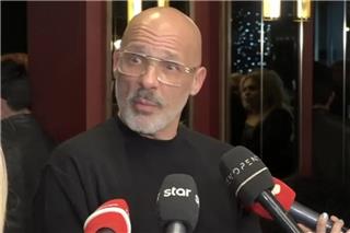 Μουτσινάς: Αντέδρασε σε ερώτηση δημοσιογράφου – «Δεν καταλαβαίνω την ερώτησή σου – Ζητάω να μην ασχοληθούν»