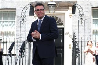 Νέος πρωθυπουργός της Βρετανίας ο Αντι Μπέρναμ: «Οι πολίτες έχουν μπουχτίσει»