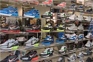 Nike Sneakers: Τα πιο δημοφιλή μοντέλα και πώς να επιλέξεις το κατάλληλο
