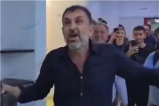 Ντιναμό Τιράνων: Ο πρόεδρος «εισέβαλε» στα αποδυτήρια και πέταξε χρήματα στους παίκτες ως μπόνους